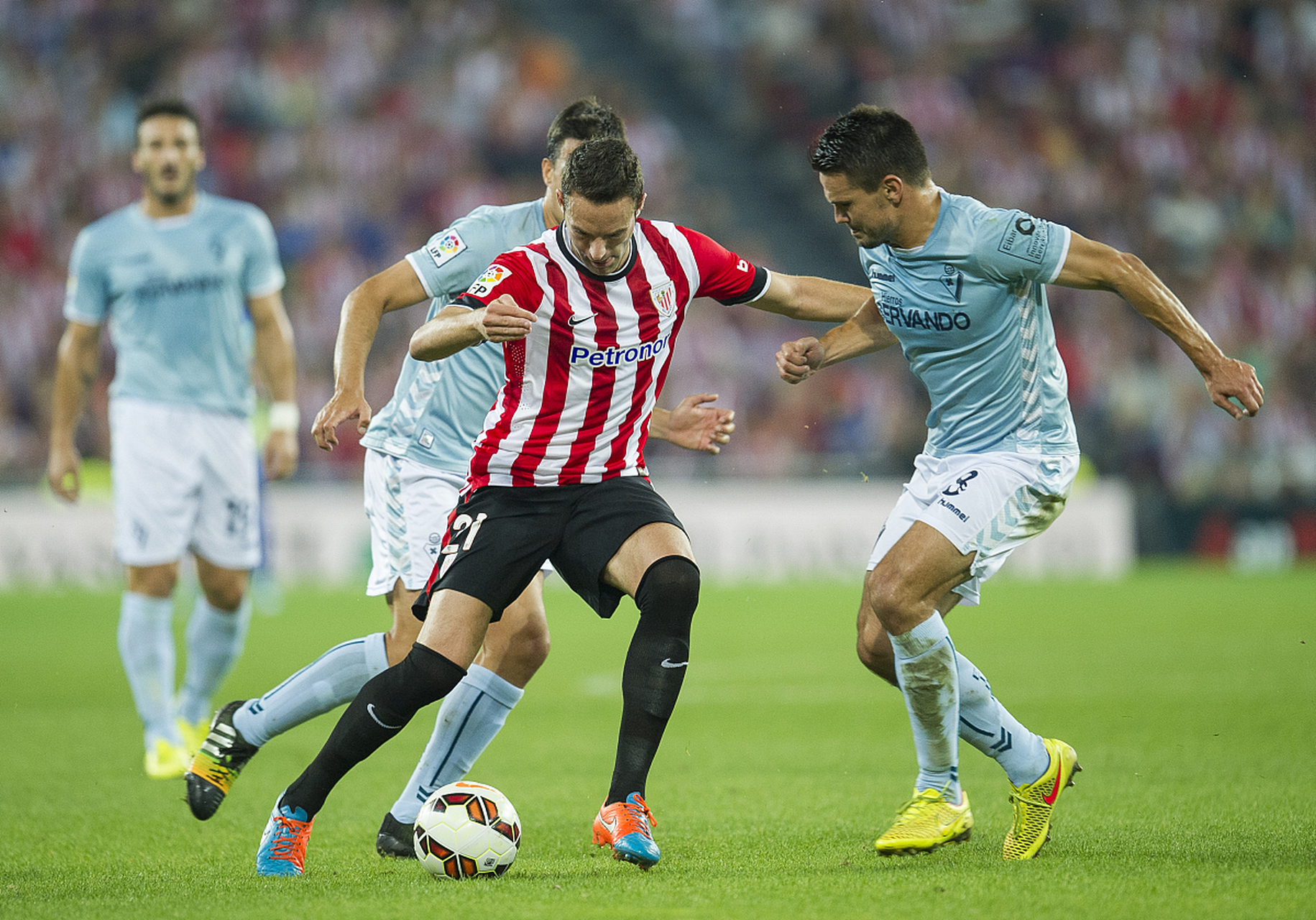 海星直播赛后塞维利亚遗憾出局斯图加特围绕欧联手感冰凉,媒体一致点评:门兴格拉德巴赫围绕欧篮联防线松动的简单介绍